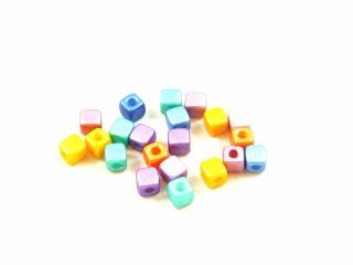 Mačkané korálky kostičky Cube 6x6mm, barva mix Balení: 50 g