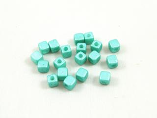 Mačkané korálky kostičky Cube 6x6mm, barva světle zelená Balení: 10 g