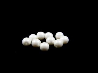 Mačkané korálky kuličky 6mm, barva perleťová bílá 02010/14400 Balení: 1 ks