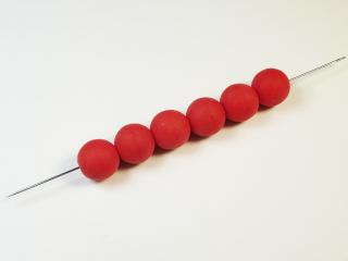 Mačkané korálky kuličky 8mm, barva červená 93200-mat Balení: 1 ks