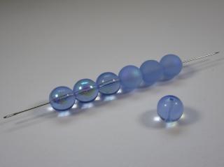 Mačkané korálky kuličky 8mm, barva světle modrá s AB 30010/28701 Balení: 15 ks
