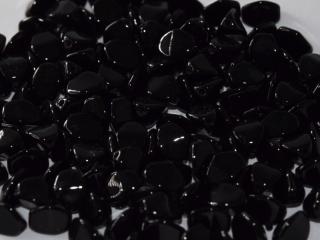 Mačkané korálky pohanka 5mm, barva černá Balení: 1 ks