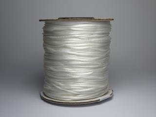 Šňůrka nylon-satén 1mm, barva bílá-cca 70 m Balení ks: 1 ks cca -70 m