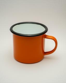 Kafe Typ hrnku: Oranžový hrnek, černý lem