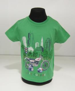 1020/37 Mayoral chlapecké zelené tričko s krátkým rukávem s obrázkem motorka ve městě Barva: Zelená, Velikost: 80/ 12 měsíců, Materiál: 100% bavlna