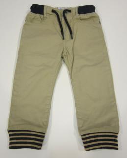 1546/75 Mayoral chlapecké béžové jogger kalhoty s kapsami plátěné Barva: Béžová, Velikost: 98/ 36 měsíců, Materiál: 93% bavlna 5% polyester 2% elastan