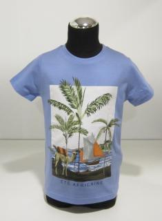 3025/85  Mayoral chlapecké levandulově modré tričko s krátkým rukávem, na předním díle obrázek palma + velbloud Barva: Modrá, Velikost: 116, Materiál:…