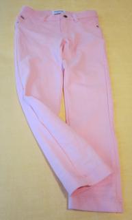 3506/19 Mayoral dívčí letní bavlněné kalhoty elastické ( streč ) růžové Barva: Růžová, Velikost: 104 / 4 roky, Materiál: 95% bavlna 5% elastan
