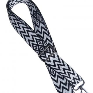 Popruh s karabinami 120cm geometrický černý stříbrné kování