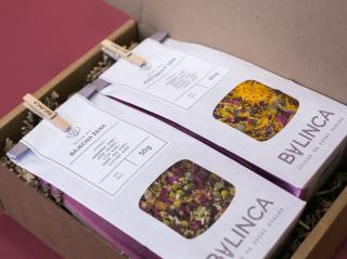 Dárkový box: Báječné ženě 1. varianta: Báječná žena, Květinový sen