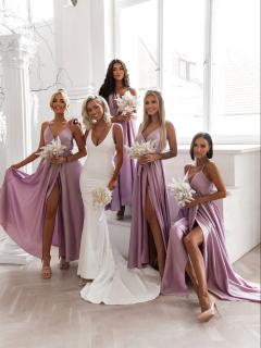 Světle fialové elegantní dlouhé šaty FAIRYTALE