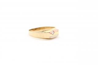 Zlatý prsten 3.58g