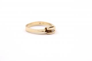 Zlatý prsten s diamantem 3.82g