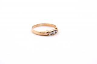 Zlatý prsten s diamanty 1.50g
