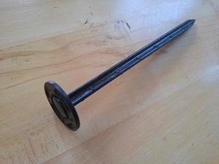 Plastový hřeb s podložkou 1ks - 25cm