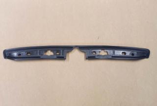Prvek těsnící, těsnění lišty osvětlení SPZ Škoda Octavia  1U6827586