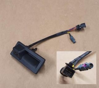 Tlačítko pro elektrické ovládání zámku víka s kamerou 5NA82756D