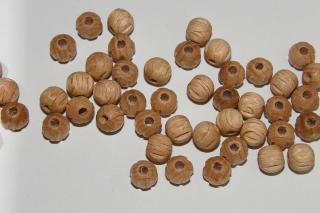 Korálky - kulička pr. 6 mm s drážkou- přírodní (Korálky - kulička pr. 6 mm s drážkou- přírodní)