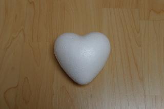 Srdce 90 mm - polystyrénový výlisek (Srdce 90 mm - polystyrénový výlisek)