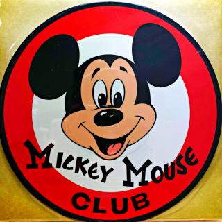 10  Mouseketeers – Mickey Mouse Club March (Vinyl s grafikou. Deska i obal jsou v bezvadném, lesklém a krásném stavu. Jako nové.)