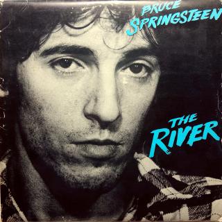 2xLP Bruce Springsteen ‎– The River (Včetně přílohy. Obě desky lehce ohrané, jemné vlásenky a malé lehké povrchové oděrky. Hraje fajn, dobrý zvuk. Obal je trochu obnošený s oděrkami na hranách.)