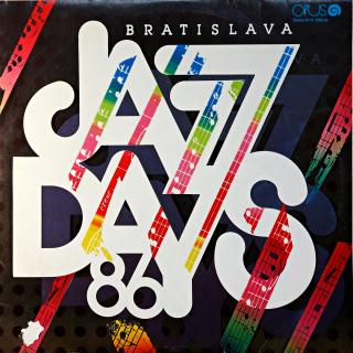 2xLP Various ‎– Bratislava Jazz Days 1986 (Desky jsou v perfektním stavu. Rozevírací obal také v pěkném stavu, jedna malá oděrka na čelní straně.)