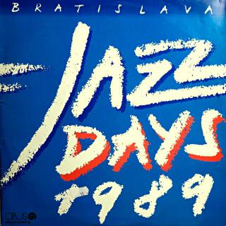 2xLP Various ‎– Bratislava Jazz Days 1989 (Desky jsou v pěkném stavu, pár jemných povrchových oděrek na straně B. Rozevírací obal lehce obnošený.)