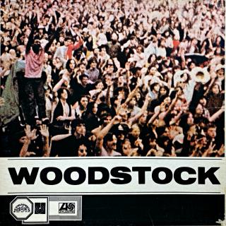 3xLP Various – Woodstock (V kartonovém boxu včetně knížky s barevnými fotkami (24 stran). Všechny tři desky jsou v pěkném a lesklém stavu, jen lehce ohrané s jemnými vlásenkami. Box je mírně obnošený viz foto.)