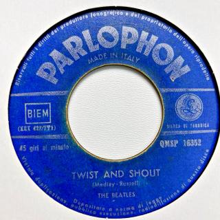7  The Beatles – Twist And Shout / Misery (Deska je hodně ohraná, posetá vlásenkami i jemné povrchové oděrky. Hraje s výraznějším praskotem. Nový tvrdý obal bez potisku.)