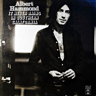 LP Albert Hammond ‎– It Never Rains In Southern California (Japonské vydání včetně insertu. Deska mírně ohraná. Rozevírací obal má odřené hrany, ale potisk ok.)