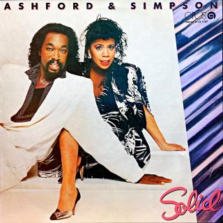 LP Ashford &amp; Simpson – Solid (Deska i obal jsou v krásném a lesklém stavu, jen pár jemných vlásenek. Hraje bezvadně, výborný a čistý zvuk.)
