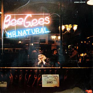 LP Bee Gees ‎– Mr. Natural (Deska je v krásném stavu, pouze velmi jemné stopy používání pod ostrým světlem. Bezvadný a čistý zvuk. Obal jen lehce obnošený.)
