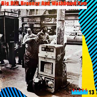LP Big Bill Broonzy And Washboard Sam – Blues Collection 13 (Deska je v krásném a lesklém stavu, jen pár jemných vlásenek pod ostrým světlem. Bezvadný a čistý zvuk i v pasážích mezi skladbami. Obal je taky lesklý a ve výborné kondici.)