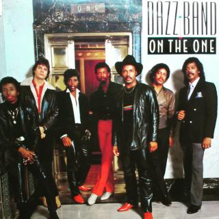 LP Dazz Band ‎– On The One (Album (1982) Utržený rožek obalu cca 2cm, proto 70%. Jinak hezký obal)