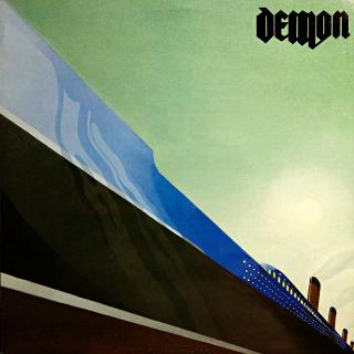 LP Demon ‎– British Standard Approved (Deska v pěkném stavu pouze s jemnými vlásenkami. Obal v perfektní kondici.)