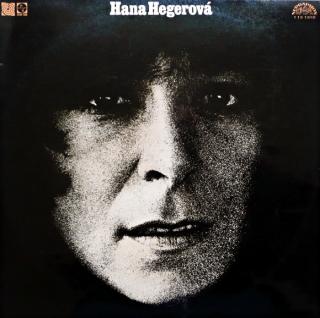 LP Hana Hegerová ‎– Recitál 2 (Včetně přílohy. Deska je ve velmi pěkném a lesklém stavu se dvěma malými jemnými oděrkami. Hraje bezvadně, výborný a čistý zvuk. Obal je v krásném stavu.)