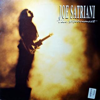LP Joe Satriani ‎– The Extremist (Na desce hodně vlásenek. Je slyšitelný lehký praskot, nicméně stále si lze užít skvělý zvuk.)