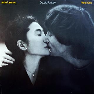 LP John Lennon &amp; Yoko Ono ‎– Double Fantasy (Deska ve velmi pěkném stavu, jen pár jemných vlásenek. Obal lehce obnošený (Album, Germany, 1980, Pop Rock, Classic Rock))