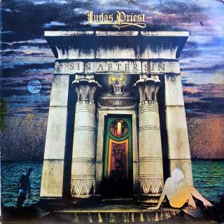 LP Judas Priest ‎– Sin After Sin (Deska je trochu ohraná, mnoho jemných vlásenek a pár malých jemných oděrek. Hraje dobře, jen mírný praskot v tichých pasážích. Obal má potisk z obou stran pěkný, ale dvě hrany má spravené páskou viz foto.)
