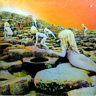 LP Led Zeppelin ‎– Houses Of The Holy (Na desce hodně jemných vlásenek. Hraje fajn s mírným praskotem v tichých pasážích. Rozevírací obal je mírně obnošený s obroušenou hranou.)