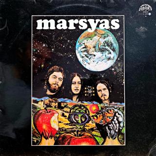 LP Marsyas ‎– Marsyas (Deska je mírně ohraná s jemnými vlásenkami a několika drobnými, velmi jemnými oděrkami. Hraje bezvadně, stále výborný a čistý zvuk. Obal je v dobrém stavu, lehce obnošený viz fotky.)