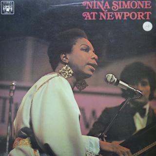 LP Nina Simone ‎– Nina At Newport ((1969) ALBUM, DESKA V HORŠÍM STAVU)