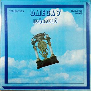LP Omega ‎– Omega 7: Időrabló (Včetně přílohy s velkou fotkou. Deska v pěkném stavu, pár jemných vlásenek. Obal má mírně obroušené hrany, ale potisk je z obou stran bezvadný (Album, Hungary, 1977, Prog Rock))