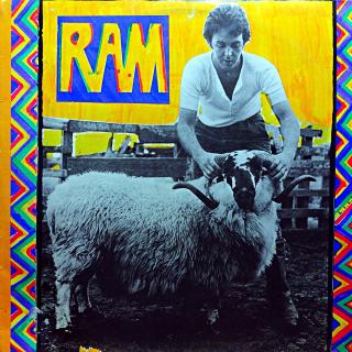 LP Paul And Linda McCartney ‎– Ram (čtěte popis) (Včetně přílohy. Deska je v horším stavu s několika výraznými škrábanci. Nicméně hraje dobře, jen v jednom místě jsou slyšet mírné lupance asi půl minuty. Rozevírací obal je pěkný, jen lehce obošený.)