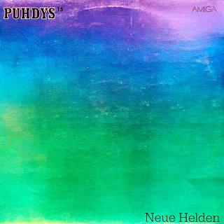 LP Puhdys – Neue Helden (Deska ve velmi pěkném a lesklém stavu, jen pár jemných vlásenek. Bezvadný a čistý zvuk i mezi skladbami. Obal je taky pěkný, pouze lehké stopy používání. Orig. vnitřní obal s potiskem.)