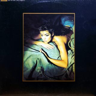 LP Sandra ‎– Ten On One (The Singles) (Modrý průsvitný vinyl. Deska je  v krásném a lesklém stavu, pravděpodobně nehraná. Obal je taky pěkný, jen velmi lehké stopy používání.)