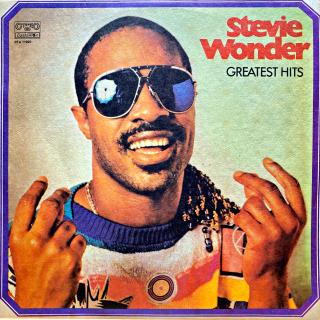 LP Stevie Wonder ‎– Greatest Hits (Deska je v krásném a lesklém stavu, jen pár drobných oděrek v nájezdové stopě. Bezvadný a čistý zvuk i v pasážích mezi skladbami. Obal je pěkný, lehké stopy používání.)