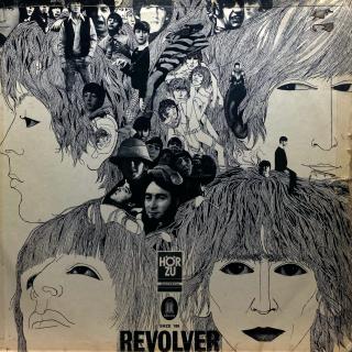 LP The Beatles ‎– Revolver (čtěte popis) (Deska je hodně ohraná, posetá vlásenkami i povrchové oděrky. Hraje dobře s výraznějším praskotem, ale záznam nepřehlušuje. Obal taky hodně obnošený, olepené okraje páskou, natrhnutý a roztřepený okraj viz foto.)