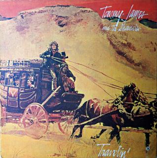 LP Tommy James And The Shondells ‎– Travelin' (Na desce tři výraznější škrábance, ale v záznamu nejsou slyšet lupance. Pouze jemný praskot v pasážích mezi skladbami. Rozevírací obal má odřené hrany.)