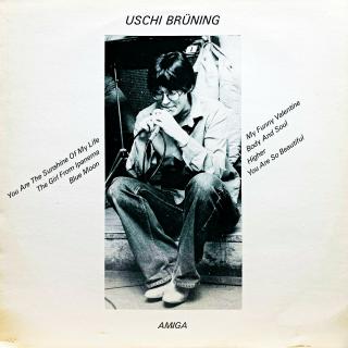 LP Uschi Brüning – Uschi Brüning (Deska je v pěkném a lesklém stavu, pouze několik jemných vlásenek. Hraje fajn, bezvadný a čistý zvuk i v pasážích mezi skladbami. Obal je taky pěkný, jen lehké stopy používání.)